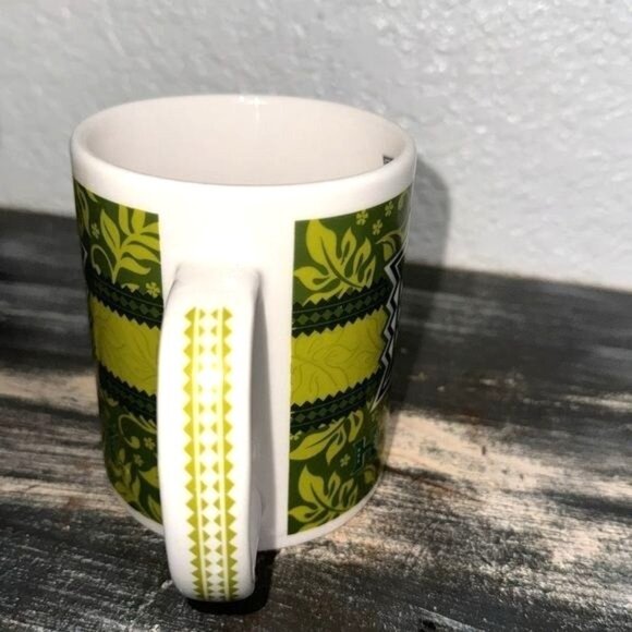 University Of Hawaii Green Mug 11 Oz Ceramic Microwave & Dishwasher Safe Hawaiia - Picture 3 of 6